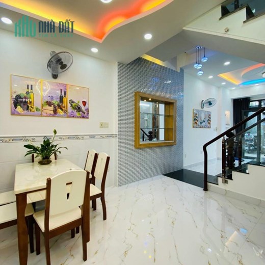 Bán nhà Bùi Quang Là P.12 Quận gò vấp, 4 tầng, Đ. 5m, giá giảm còn 5.3 tỷ