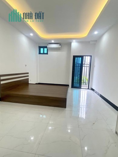 BÁN NHÀ KIM HOA, 35m2x 4T, MT4.3m, Ô TÔ ĐỖ CỔNG, LÔ GÓC, KINH DOANH, CHỈ NHỈNH 4 TỶ