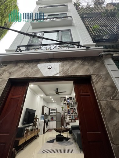 Bán nhà Đường Thịnh Quang full nội thất lô góc 35m2 6Tg MT 4,3m chỉ 6,2 tỷ.