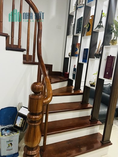 Bán nhà Đường Thịnh Quang full nội thất lô góc 35m2 6Tg MT 4,3m chỉ 6,2 tỷ.
