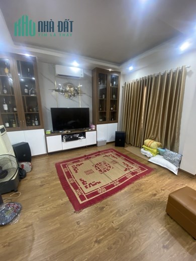 Bán Gấp Nhà phố Hoàng Cầu ôtô thang máy 50m 6Tầng MT 4,1m  hơn 17 tỷ LHCC.