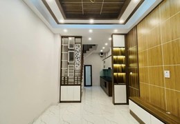 NHÀ THIẾT KẾ HIỆN ĐẠI FULL NỘI THẤT SÁT PHỐ 33M2 5 TẦNG NHỈNH 3 TỶ GIÁP NHỊ
