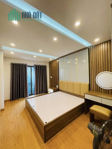 NHÀ THIẾT KẾ HIỆN ĐẠI FULL NỘI THẤT SÁT PHỐ 33M2 5 TẦNG NHỈNH 3 TỶ GIÁP NHỊ