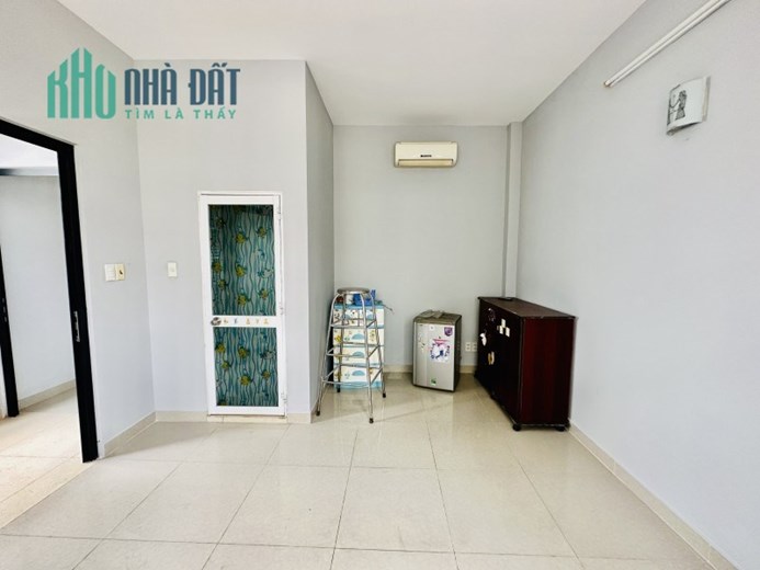 BÁN NHÀ TÂN BÌNH HXH 68M2 NGANG 5M 3 TẦNG 4 PN SÁT MẶT TIỀN NGUYỄN TRỌNG TUYỂN 6.6 TỶ.