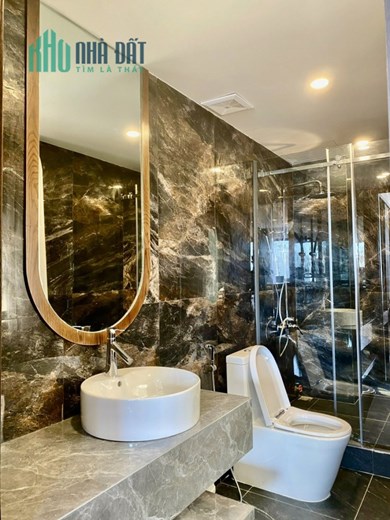 Bán Villa Nam Việt Á - Lê Văn Thủ - Tựa sông kề biển - Dòng tiền 120Tr/T - Giá chỉ 19.x tỷ