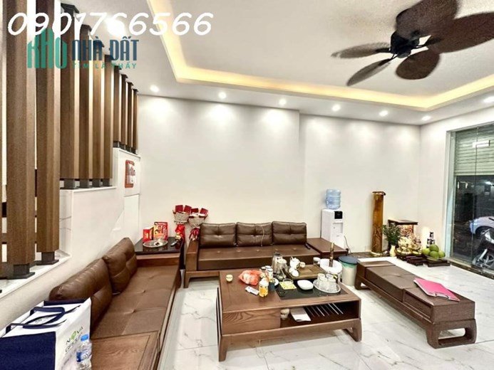 Nhà đẹp Quận Hoàng Mai, Phố Trương Đinh, 55m x 6T, Giá hơn 11 tỷ.