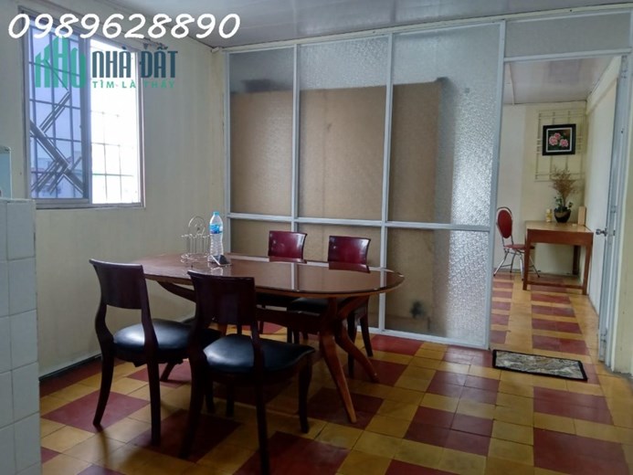 Cho thuê căn hộ chung cư 72/4 Huỳnh Văn Bánh, phường 15, quận Phú Nhuận, TP HCM