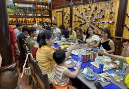 Bình Dương, HOT HOT ! SANG NHÀ HÀNG PHONG CÁCH HẦM RƯỢU CHÂU ÂU TẠI BẾN CÁT, Tel : 0833344990