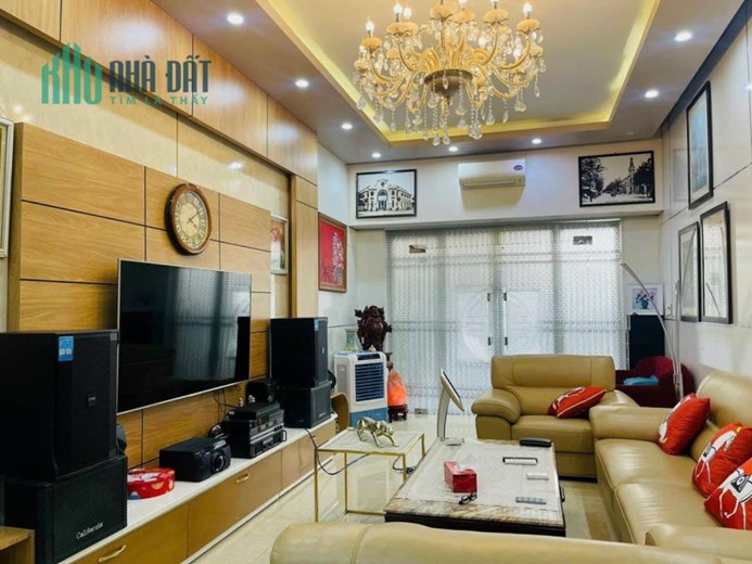NGUYỄN KHUYẾN, VĂN QUÁN, Ô TÔ ĐỖ, 2 MẶT THOÁNG, CHỈ 5.65 TỶ