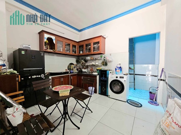 Nnà đẹp Giá rẻ Tân chánh Hiệp Quận 12, Ngay Bệnh Viện Quận 12