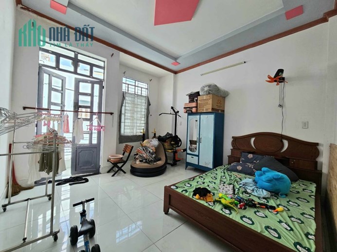 Nnà đẹp Giá rẻ Tân chánh Hiệp Quận 12, Ngay Bệnh Viện Quận 12