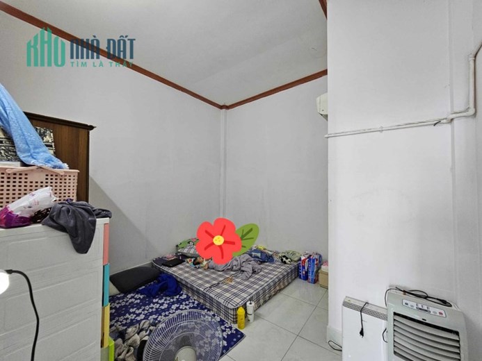 Nnà đẹp Giá rẻ Tân chánh Hiệp Quận 12, Ngay Bệnh Viện Quận 12