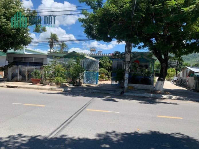 CHÍNH CHỦ Cần Bán 2 Căn Nhà Mặt Tiền Đường Phạm Văn Đồng, Phường Cam Phú, Cam Ranh, Khánh Hòa