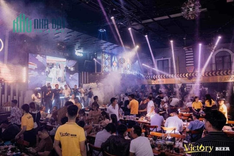 SANG NHƯỢNG QUÁN NHẬU NHẠC DJ ĐỊA CHỈ LÔ 38 - 30 HOÀNG THỊ LOAN, LIÊN CHIỂU, ĐÀ NẴNG