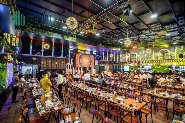 SANG NHƯỢNG QUÁN NHẬU NHẠC DJ ĐỊA CHỈ LÔ 38 - 30 HOÀNG THỊ LOAN, LIÊN CHIỂU, ĐÀ NẴNG