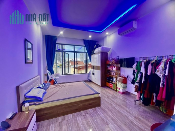 BÁN TOÀ CĂN HỘ APARTMENT 5 TẦNG NGAY ĐẦU CẦU RỒNG ĐÀ NẴNG, CHỈ 8,1 TỶ.