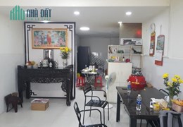Bán nhà Mặt tiền Nguyễn Xí giao Phạm Văn Đồng, DT: 5.2/6.2x28m, Cấp 4 tiện xây, 14.5 tỷ
