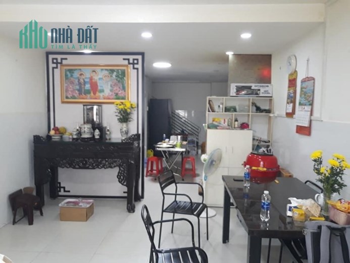 Bán nhà Mặt tiền Nguyễn Xí giao Phạm Văn Đồng, DT: 5.2/6.2x28m, Cấp 4 tiện xây, 14.5 tỷ