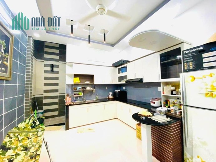 Bán Nhà HXH 8M Thông Đường Vườn Lài quận Tân Phú 4Mx16M 3Tầng Nhỉnh 7TỶ.