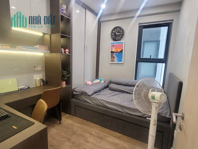 CẦN TIỀN BÁN LỖ MIDTOWN 2PN M8  CĂN GÓC VIEW SÔNG CĂN 1 0 2