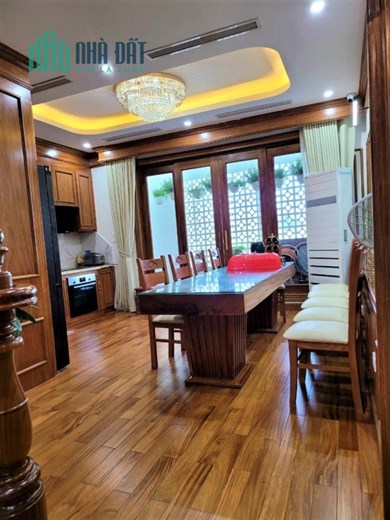 Cần bán gấp nhà Nguyễn Văn Huyên, Cầu Giấy. GẦN CÔNG VIÊN Nghĩa Đô, VIEW THOÁNG, GẦN PHỐ,  KD, TM,