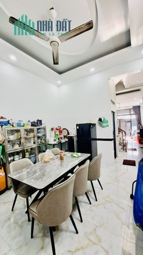 BÁN NHÀ TÂN HƯƠNG, TÂN PHÚ - HẺM Ô TÔ - 60M (4x15) SỔ A4 - 3 TẦNG BTCT - CHỈ NHỈNH 4 TỶ.