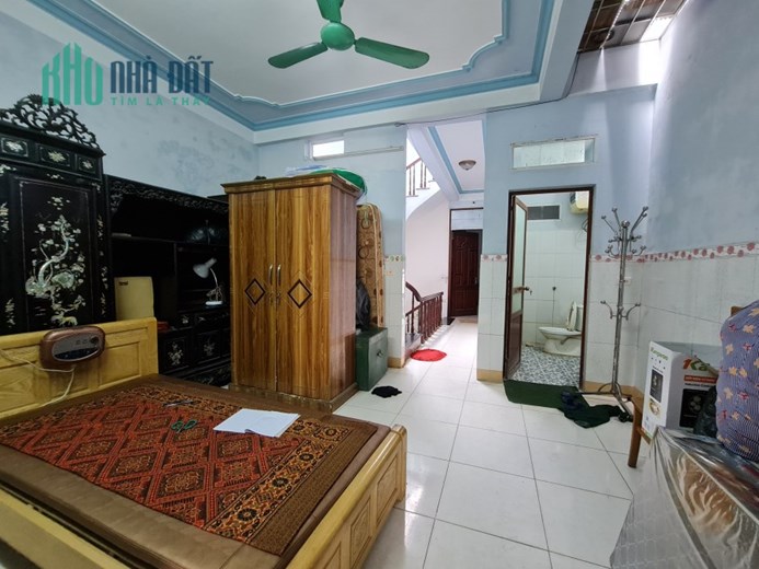 Bán nhà 3 tầng Mậu lâm ,Khai Quang , Vĩnh Yên - Giá 3,2x tỷ .Liên hệ: 0986.454.393 - 0986.797.222
