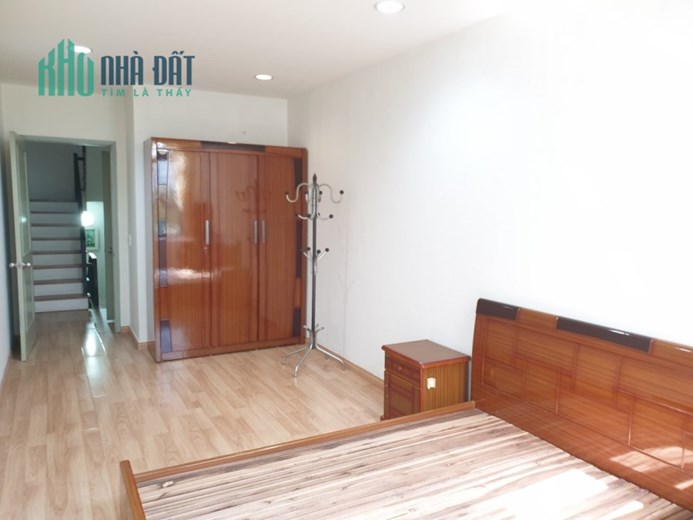 Cho thuê Nhà Hoàng Hoa Thám, Ba Đình 35mx5T 3pn đẹp ở ngay hơn 10 tr kho kd on
