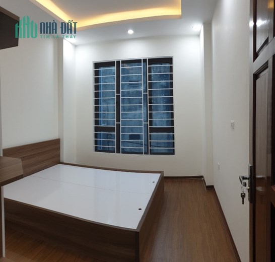 ĐẸP !! Cho thuê nhà 211 Khương Trung 46mx5T 5pn 5 điều hòa hơn 10 tr phun đồ ở ngay