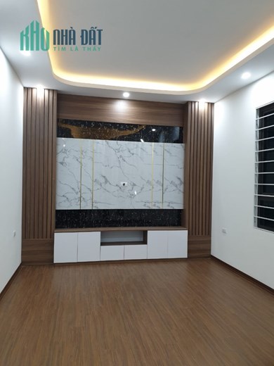 ĐẸP !! Cho thuê nhà 211 Khương Trung 46mx5T 5pn 5 điều hòa hơn 10 tr phun đồ ở ngay
