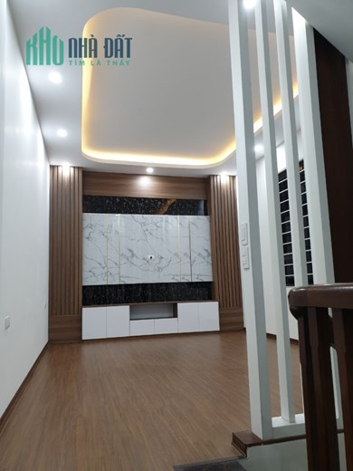 ĐẸP !! Cho thuê nhà 211 Khương Trung 46mx5T 5pn 5 điều hòa hơn 10 tr phun đồ ở ngay