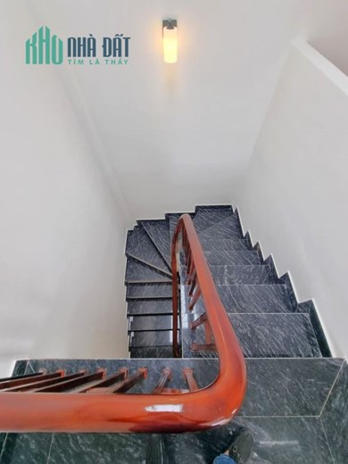 CHỈ 4 TỶ - NHÀ ĐẸP -TT THẠCHBÀN LONG BIÊN