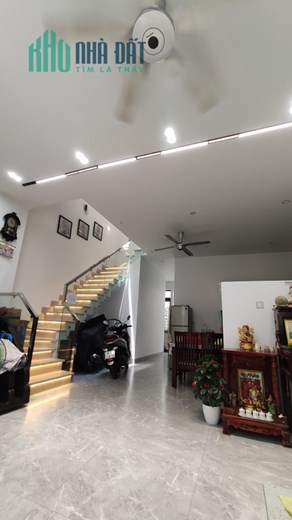 VILLA MINI TỈNH LỘ 10 - DT 6.2 x 20M - 3 TẦNG GIÁ CHỈ 7 TỶ 950TR