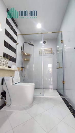 HOT, HIẾM, MỚI, VƯƠNG THỪA VŨ