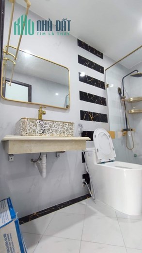 HOT, HIẾM, MỚI, VƯƠNG THỪA VŨ