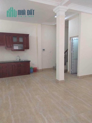Bán Nhà Ngõ 260 Đội Cấn 48,2m2 x 3 tầng, ngõ thông rộng, 3 phòng ngủ đầy đủ công năng, giá đầu tư