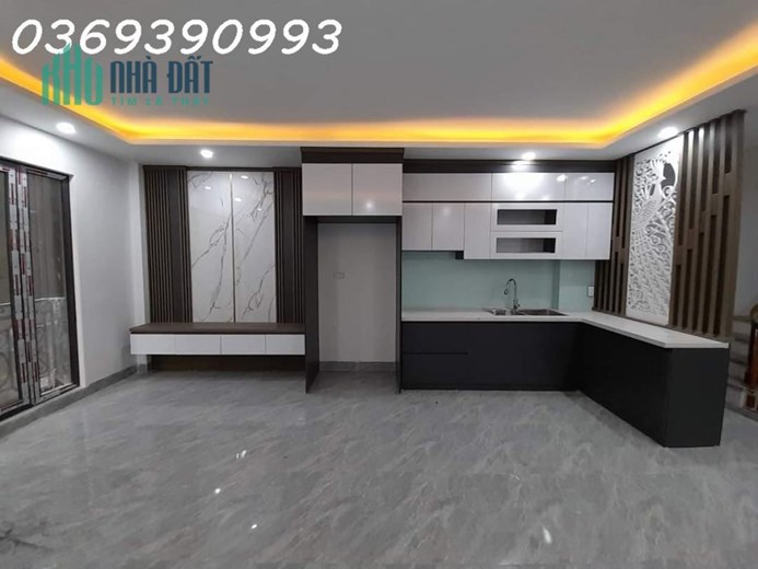 Chào đón tháng 8 rực rỡ với siêu phẩm nhà 6 tầng tại Kim Giang, giá chỉ 6 tỷ 500tr