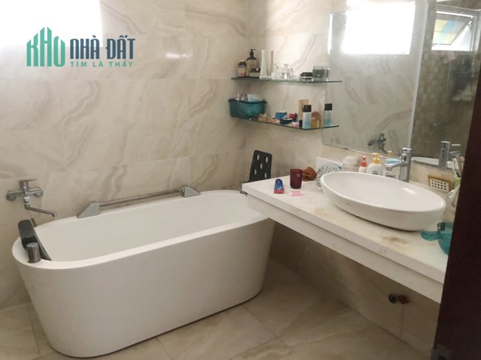 Nhà bán 4 Tầng- 154.6m2 mặt tiền đường nội bộ 226- Bùi Minh Trực - P6- Q8