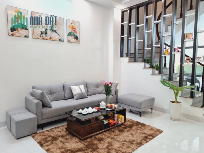 BÁN NHÀ SIÊU PHẨM CẦU GIẤY – NHÀ ĐẸP KHÔNG TỲ VẾT – 53M2 X  4 TẦNG X 6.25 tỷ