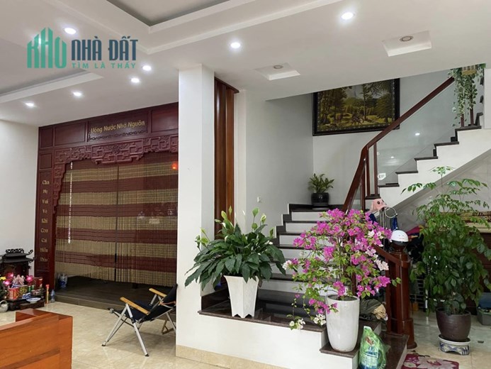 Biệt Thự Lô Góc-3 Tầng-Khu Phân Lô-Đường ÔTô Tránh-Thị Trấn Đông Anh-DT 173m²-MT 11,5m-Giá 12 tỷ