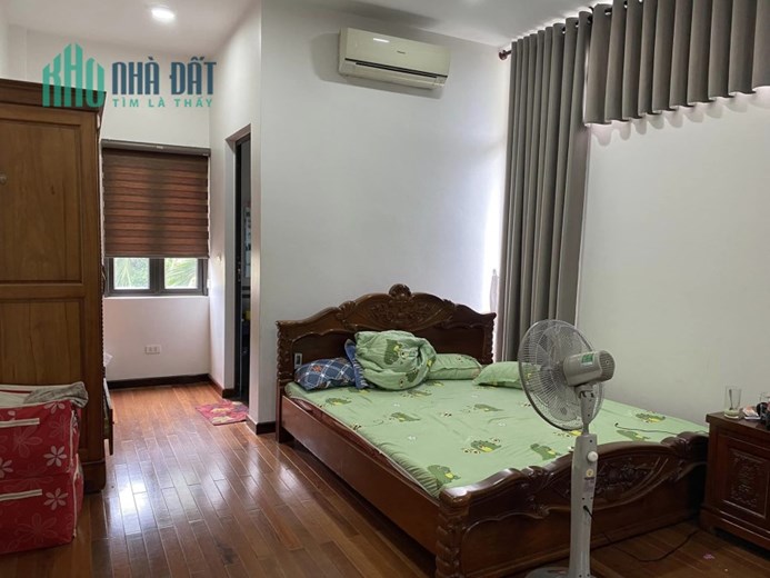 Biệt Thự Lô Góc-3 Tầng-Khu Phân Lô-Đường ÔTô Tránh-Thị Trấn Đông Anh-DT 173m²-MT 11,5m-Giá 12 tỷ