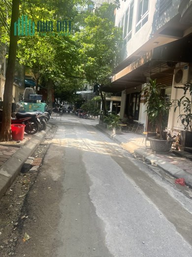 PHÂN LÔ VÍP - HUỲNH THÚC KHÁNG - Ô TÔ TRÁNH - KINH DOANH ĐA DẠNG - DT GẦN 40M GIÁ 10 TỶ