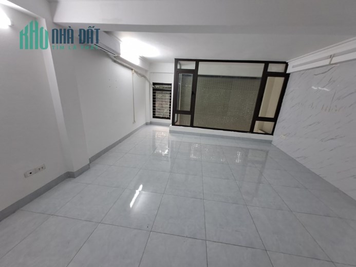 Cần Tìm Người Thuê Nhà Riêng Biệt  Mặt bằng KD mặt Đường ven sông Lừ , quận Đống Đa