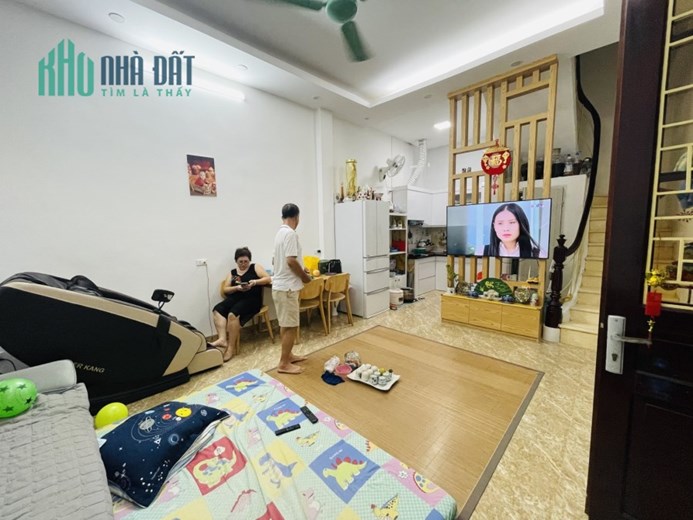 Chính Chủ Nhờ Tìm Khách Thuê Nhà Riêng Biệt Thoáng Đãng Thụy Khuê, 5 ngủ