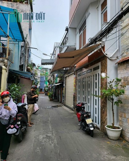 ĐIỆN BIÊN PHỦ - HẺM 5M - THÔNG PHAN VĂN HÂN - NHÀ 3 TẦNG NGANG 4.3M- NỞ HẬU - KHÁCH XÁCH VALI VỂ Ở