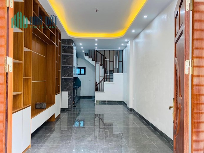 BÁN NHÀ MỚI KOONG _ THẠCH BÀN ( LONG BIÊN) _ TRUNG TÂM_ TIỆN ÍCH _ Ở CỰC SƯỚNG