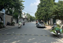 BÁN GẤP NHÀ DÂN XÂY _ 4 TẦNG _ 70 M2 _ NGÕ Ô TÔ _ NHỈNH 3 TỶ_LONG BIÊN( HÀ NỘI)