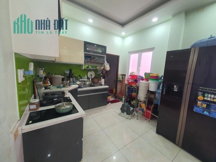 Nhà Hẻm 10M - 4M Nở Hậu 8Mx22M 4Tầng Đường Tân Sơn Nhì Quận Tân Phú