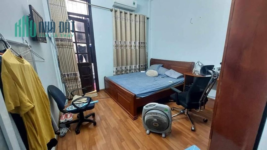 BÁN NHÀ 4 TẦNG CHƯA ĐẾN 4 TỶ, KIẾN TRÚC HIỆN ĐẠI TRONG NGÕ PHỐ LÊ LỢI HÀ ĐÔNG