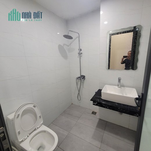 Bán nhà Nguyễn Phúc Lai- Đống Đa- Giảm chào 240 triệu, còn  5.96 Tỷ.  39m, 4T